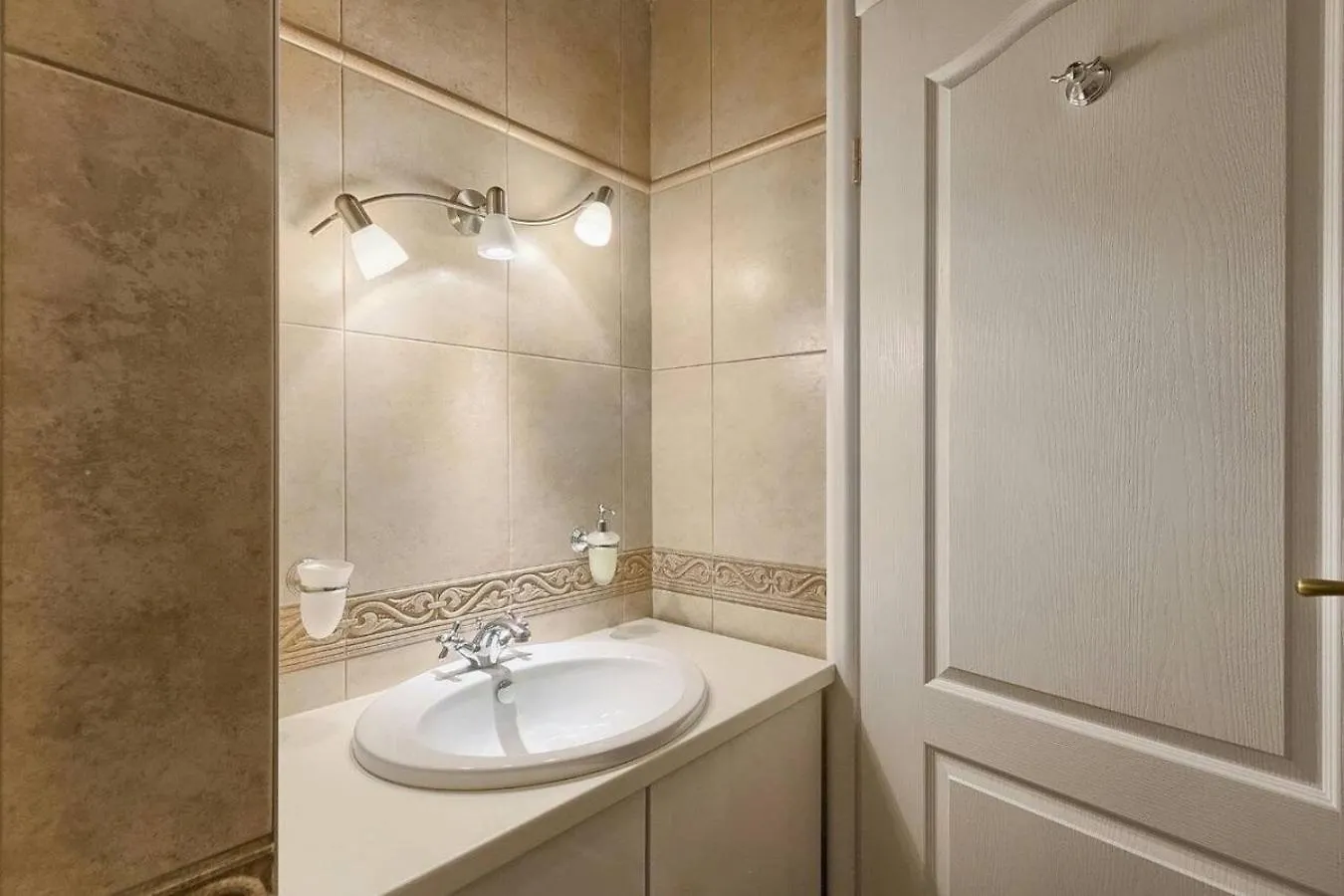 Villa Zvonar Near Motovun With Large Pool And Whirlpool Rakotule 0*,  Chorvatsko