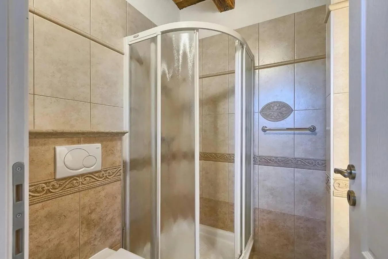 Villa Zvonar Near Motovun With Large Pool And Whirlpool Rakotule