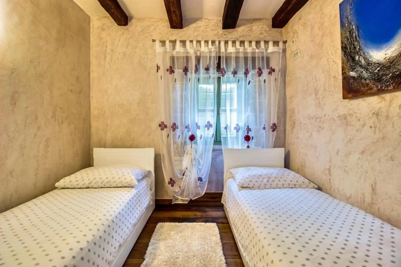 Villa Zvonar Near Motovun With Large Pool And Whirlpool Rakotule